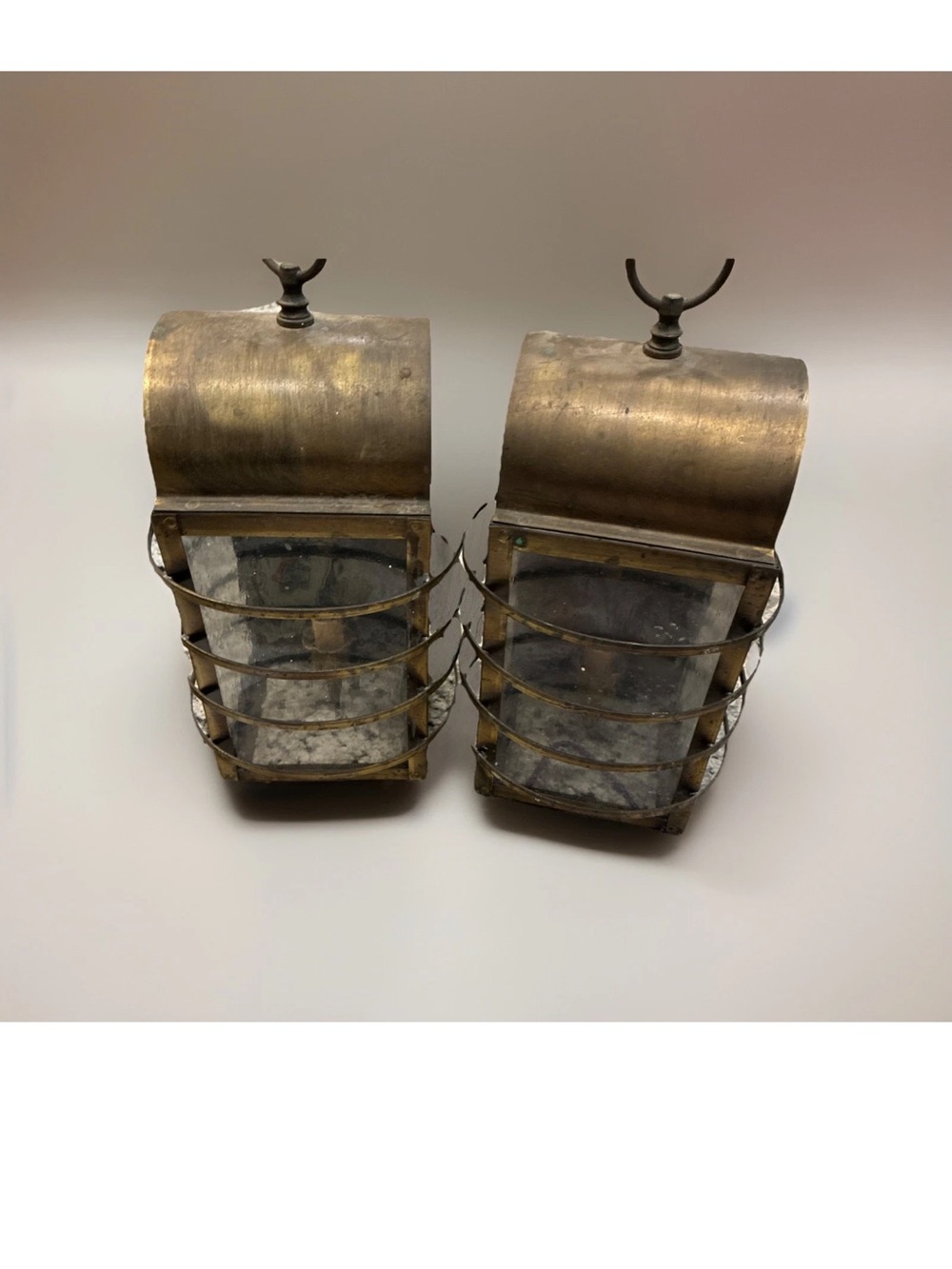 Antique-Style Brass Finish Wall Lantern Pair – Brass